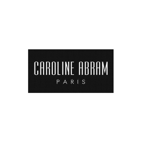 3-Caroline Abram